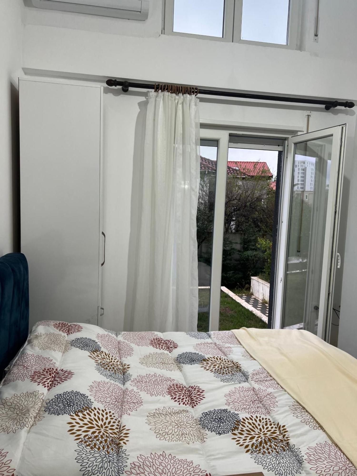 Atrium Apartment Tirana Esterno foto